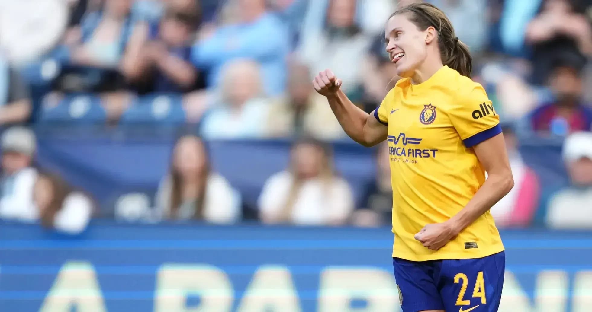 Jugadora de Utah Royals celebrando un gol