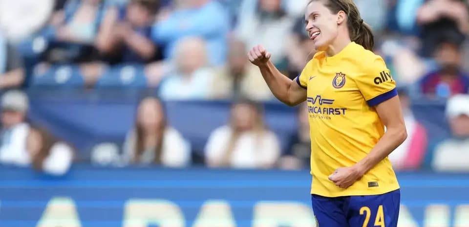 Jugadora de Utah Royals celebrando un gol