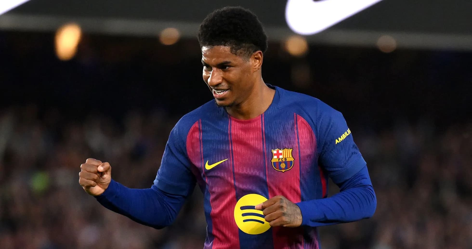 Jugador de Barcelona celebrando un gol en el partido