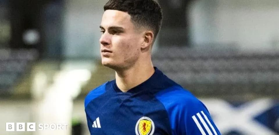 Jugador con camiseta de Escocia durante el entrenamiento