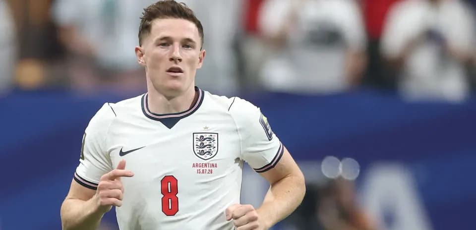 Jugador de Inglaterra corriendo durante un partido