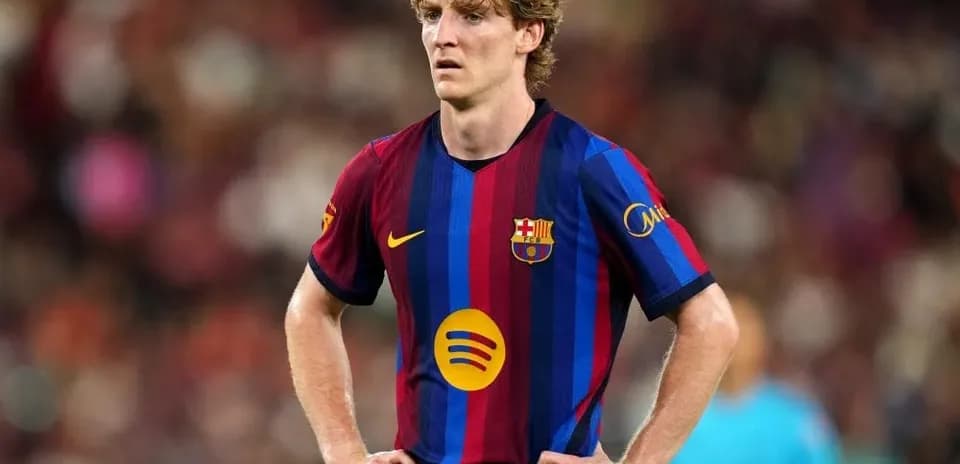 Jugador de Barcelona en el campo durante el partido