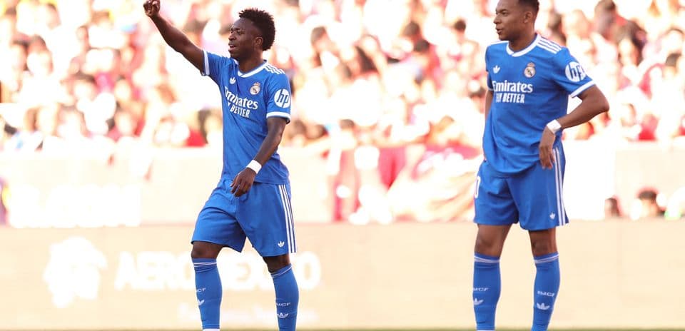 Vinícius y Mbappé en partido de La Liga