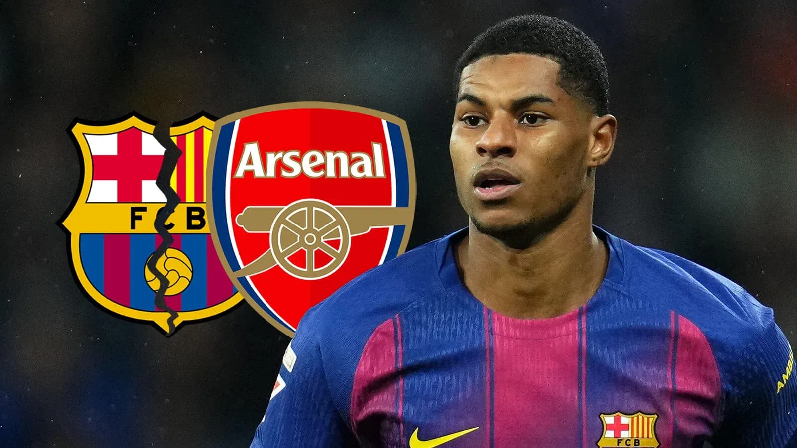 Jugador de Barcelona frente a escudos de Arsenal y Barcelona