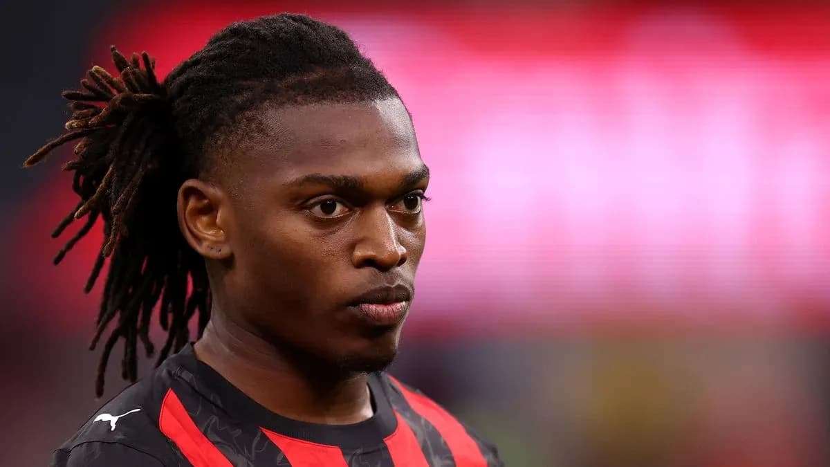Jugador con cabello trenzado en primer plano