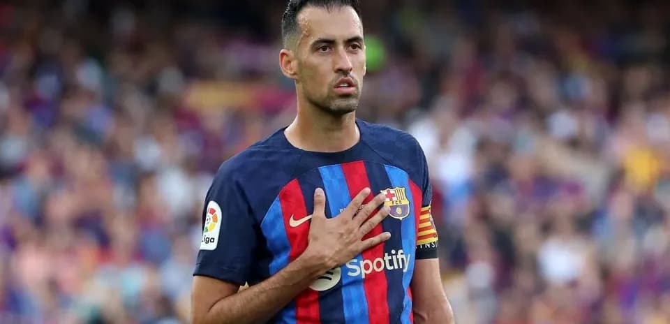 Jugador de Barcelona en el campo durante partido