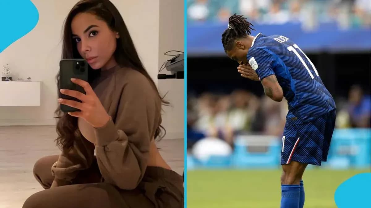 Mujer tomando selfie y jugador en partido de fútbol