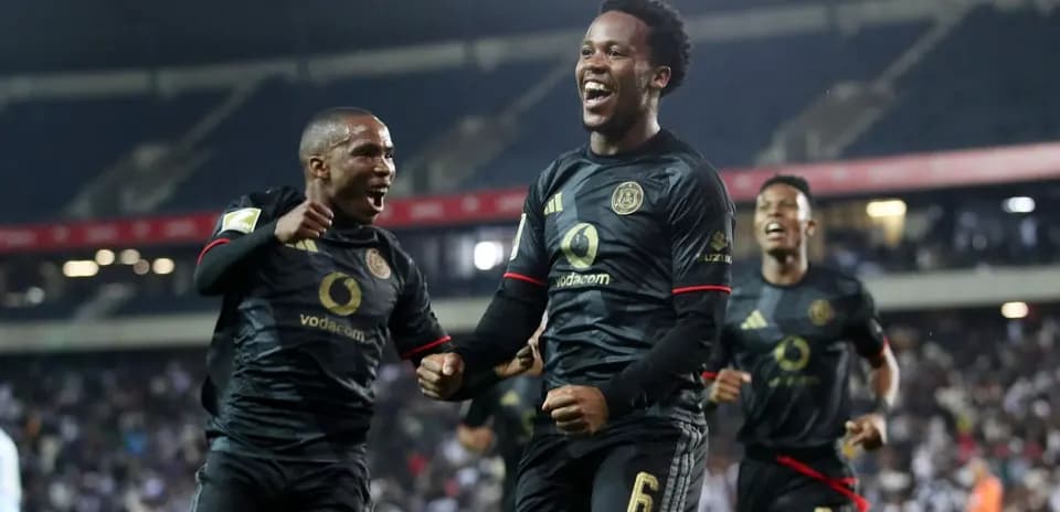 Jugadores de Orlando Pirates celebrando un gol