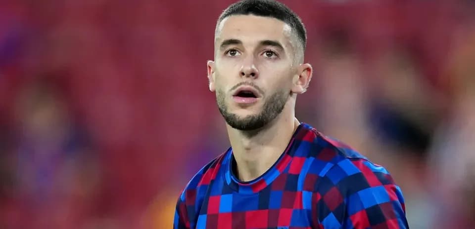 Jugador del FC Barcelona en el campo de juego