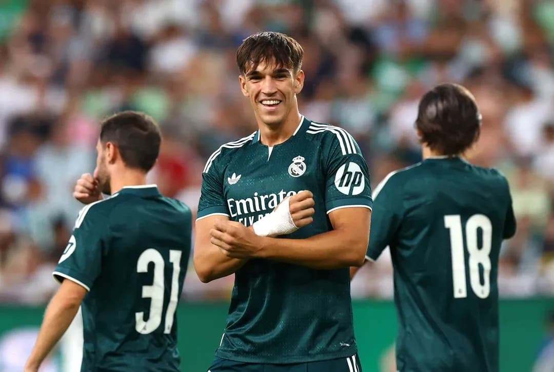 Jugadores del Real Madrid en celebración durante el partido