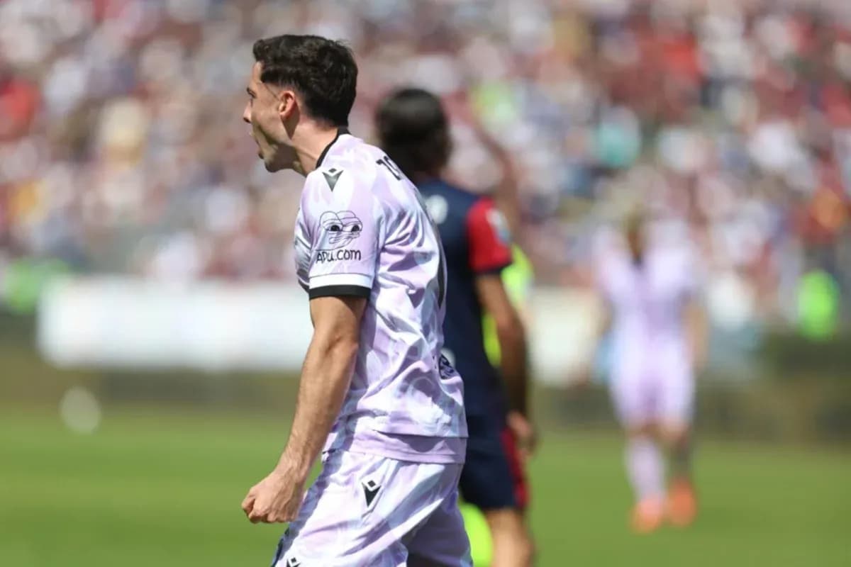Jugador celebrando un gol en partido de fútbol
