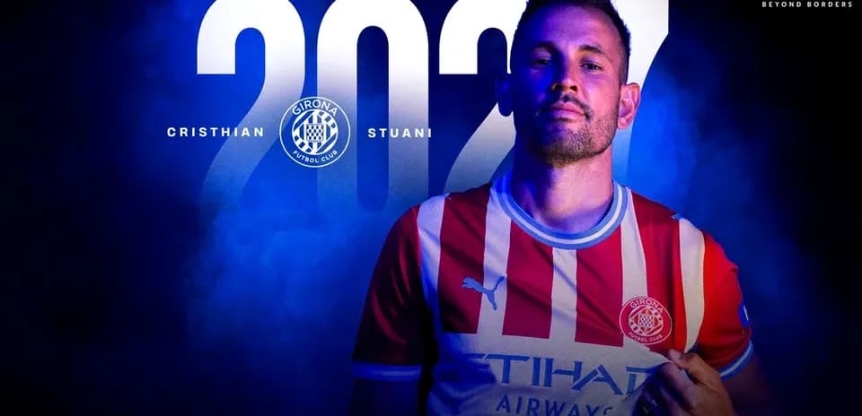 Cristhian Stuani con camiseta del Girona FC 2027