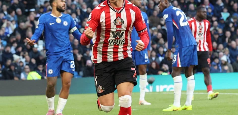 Jugador de Sunderland celebra un gol