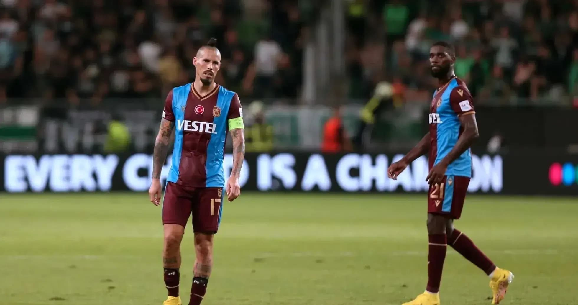 Jugadores de Trabzonspor en el partido