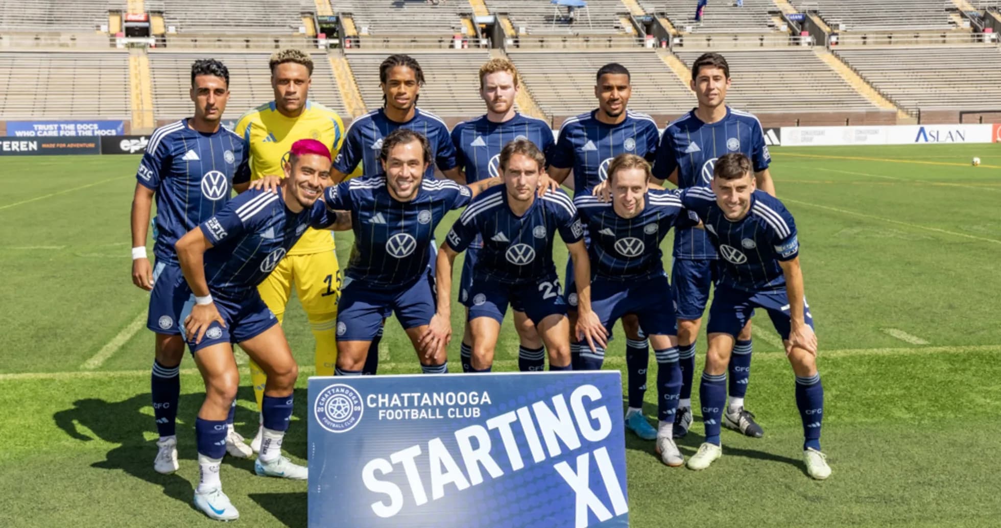 Once inicial del Chattanooga FC en el campo