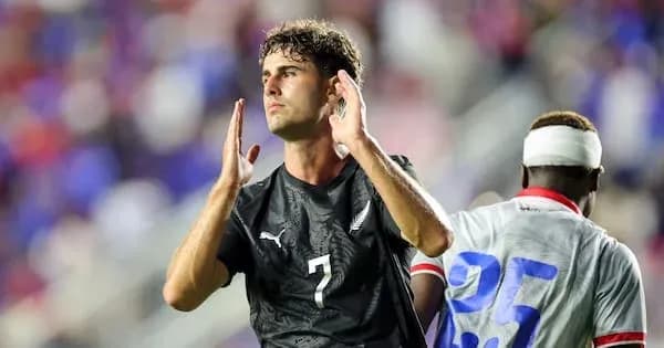 Jugador aclamando tras una jugada en el partido