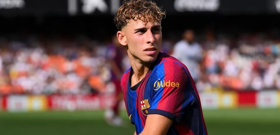 Jugador de Barcelona en el campo durante el partido