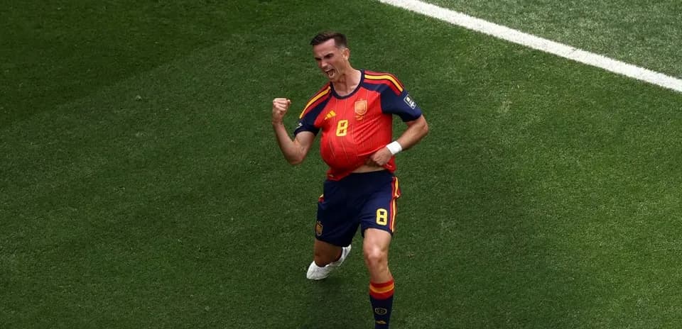 Jugador español celebrando un gol en el Mundial