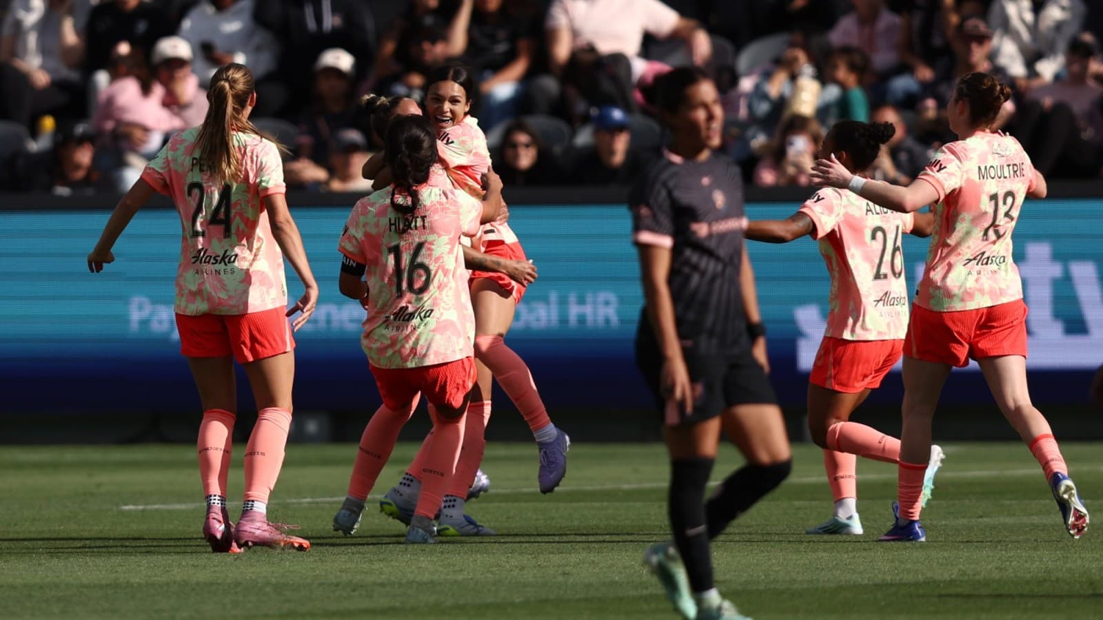 Jugadoras del Portland Thorns celebrando un gol