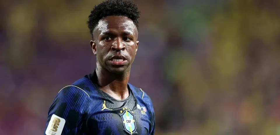 Jugador brasileño en partido de fútbol