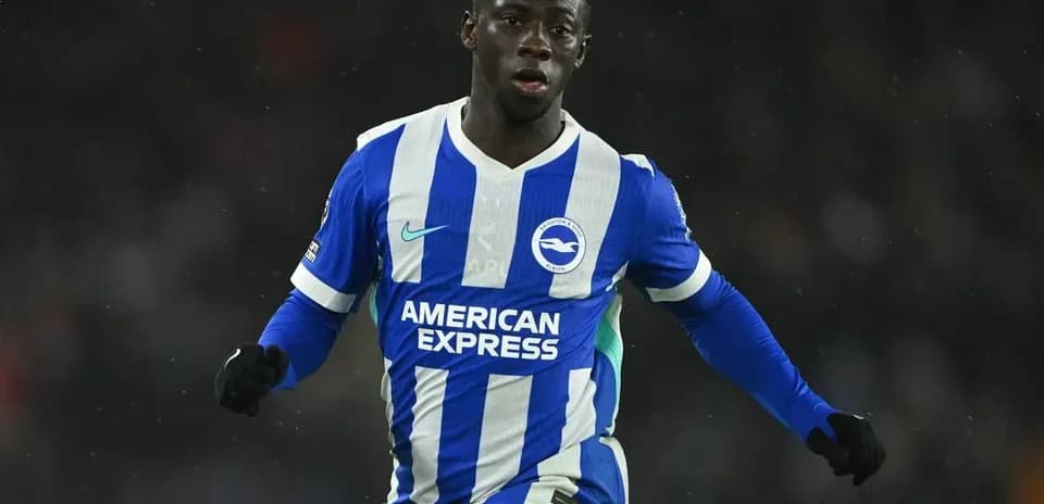 Jugador de Brighton celebrando en el campo
