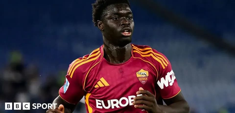 Jugador de la Roma corriendo durante un partido