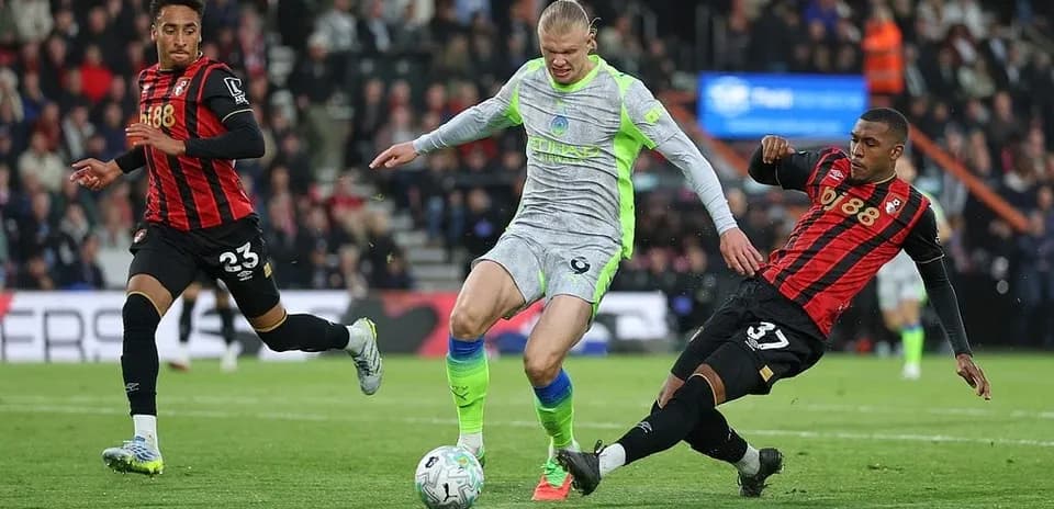 Haaland en acción durante el partido contra Bournemouth