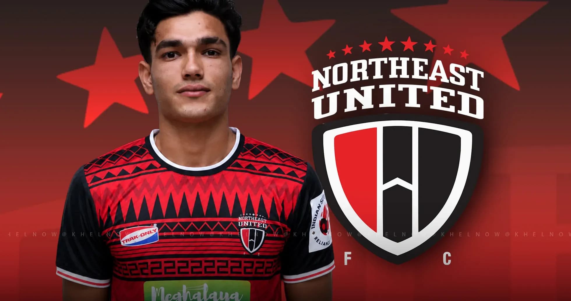 Jugador de Northeast United con camiseta del equipo