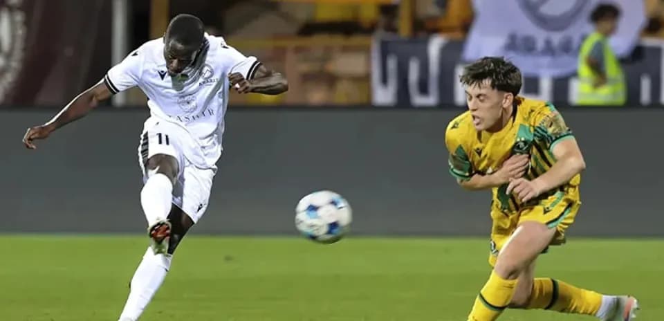 Kairat Almaty contra Omonia Nicosia en acción