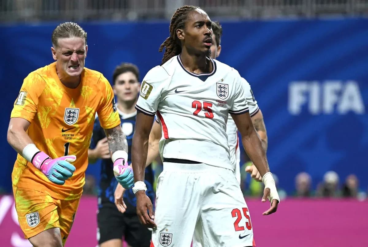 Jugadores de Inglaterra en acción durante un partido