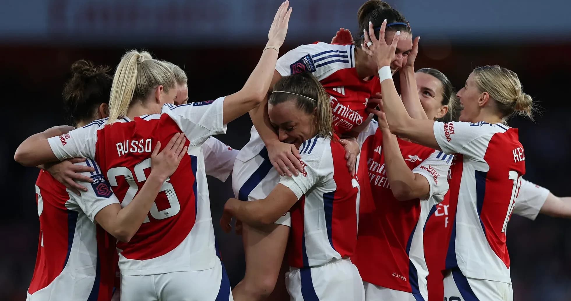 Celebración de jugadoras de Arsenal W