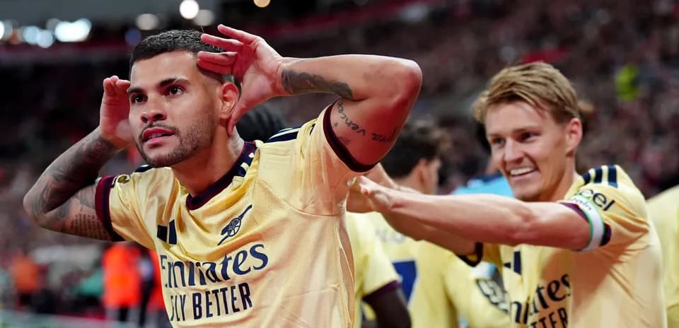 Celebración de jugador de Arsenal en el partido