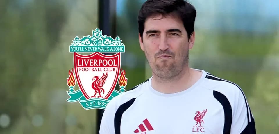 Entrenador de Liverpool en la instalación del club