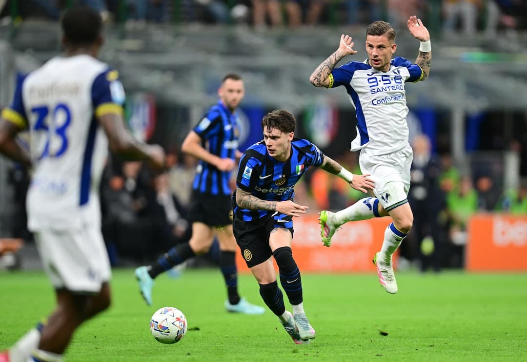 Inter y Hellas Verona durante partido de Serie A