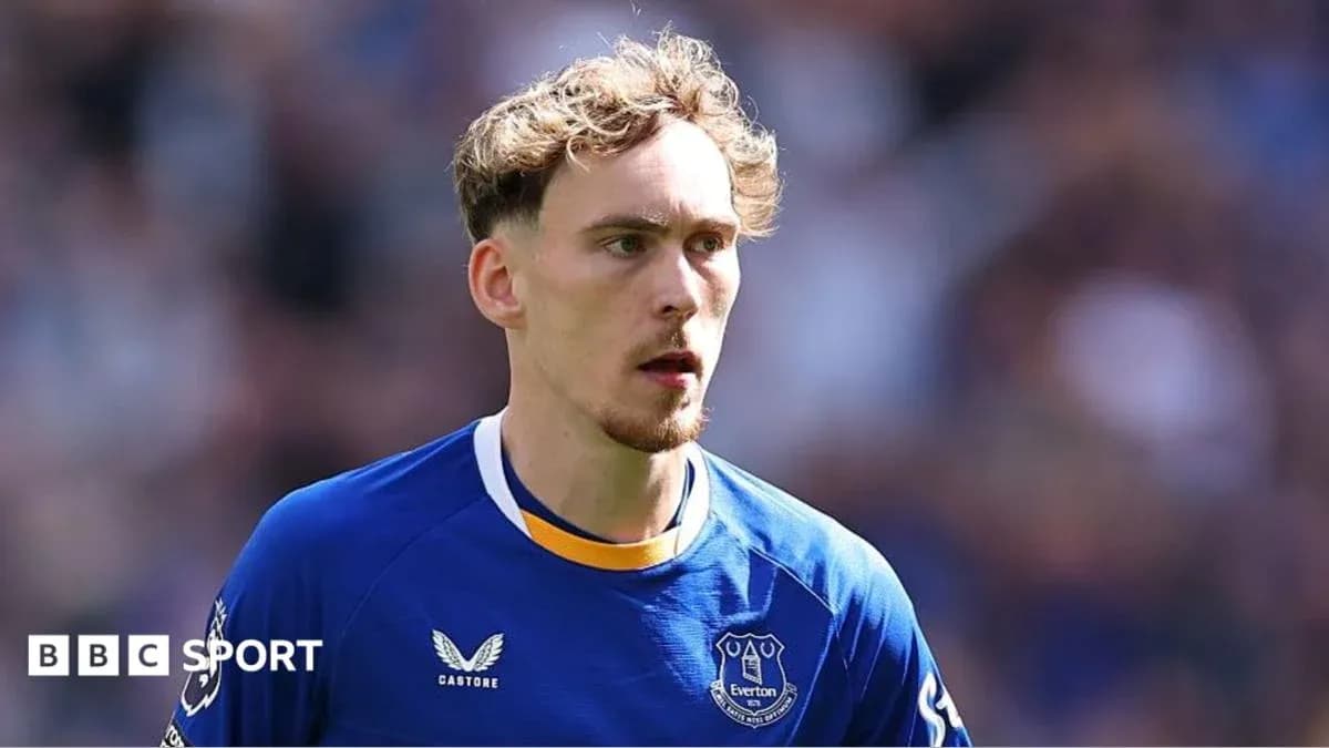 Jugador de Everton durante un partido en el campo