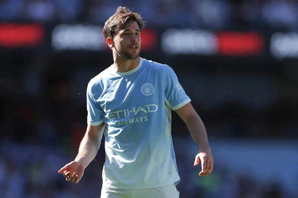 Jugador de Manchester City en el campo durante el partido
