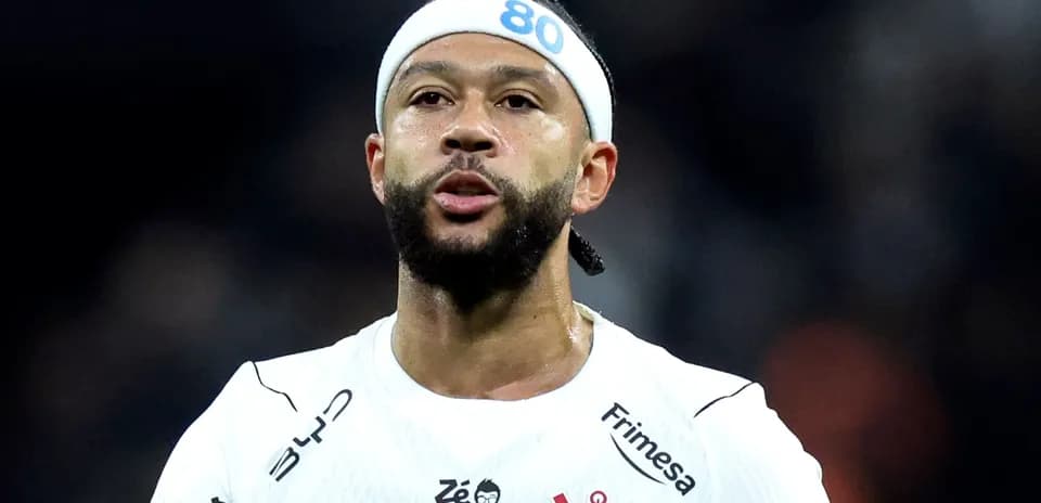 Jugador de Corinthians con banda en la cabeza