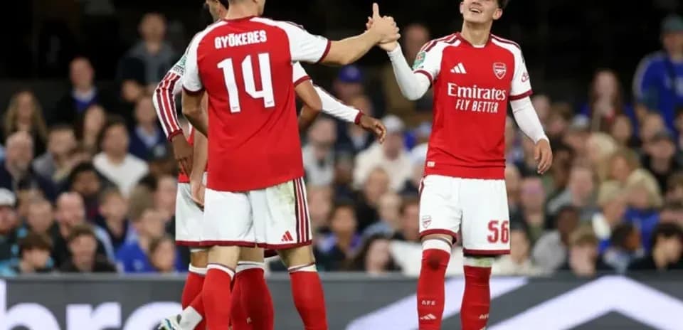 Jugadores del Arsenal celebrando durante el partido