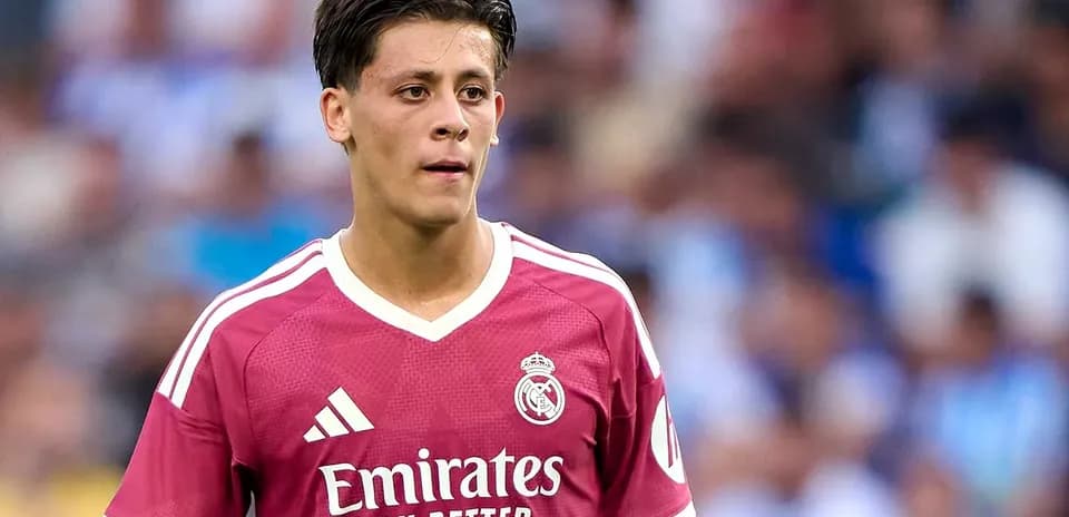 Jugador de Real Madrid en acción durante el partido
