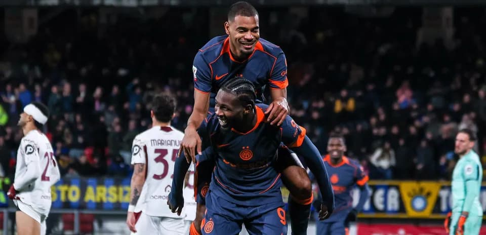 Jugadores de Montpellier celebrando un gol en el partido