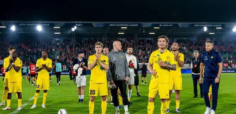 Jugadores de Bodo/Glimt aplaudiendo tras el partido