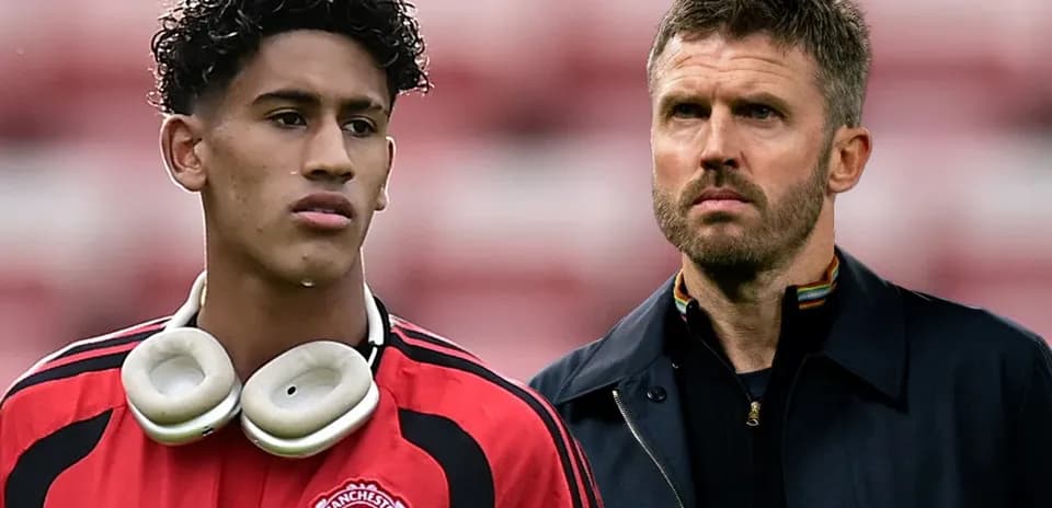 Jugador de Manchester United y entrenador en primer plano