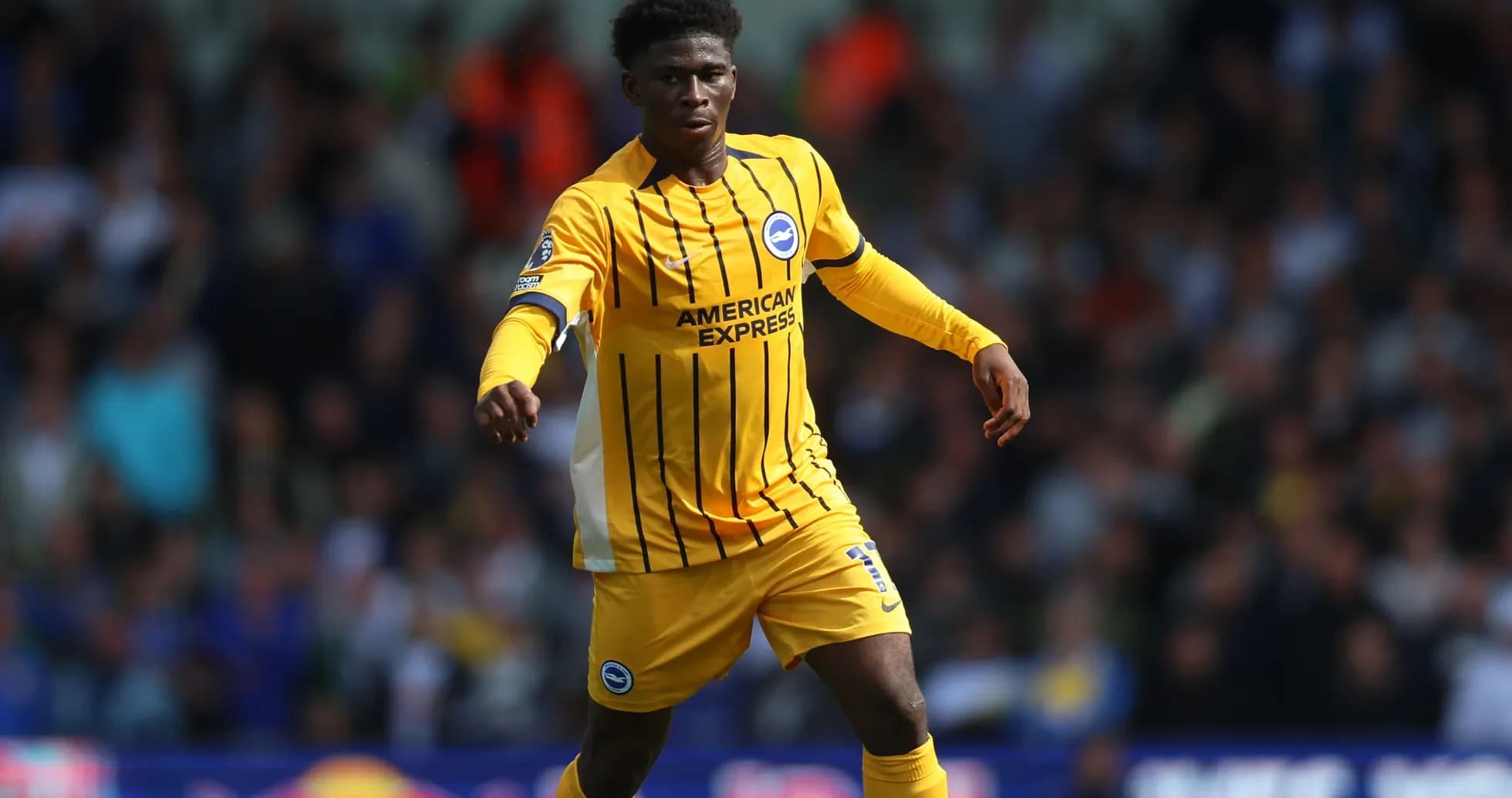 Jugador de Brighton en acción durante un partido