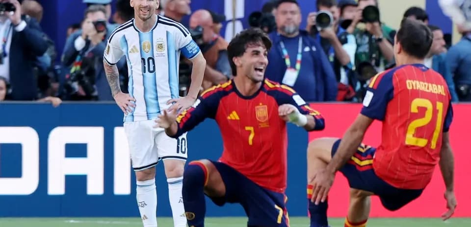 Lionel Messi durante el partido contra España