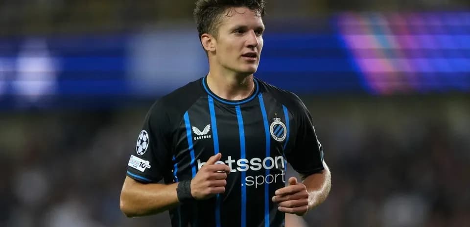 Jugador de Club Brugge en el campo durante partido