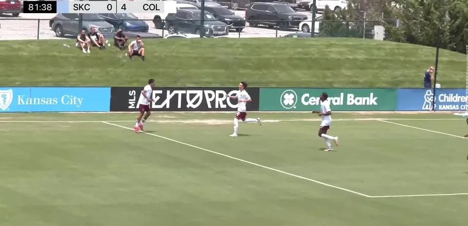 Jugadores de Colorado Rapids II celebrando un gol