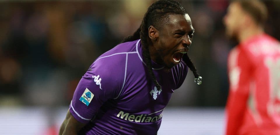 Jugador de Fiorentina celebrando un gol