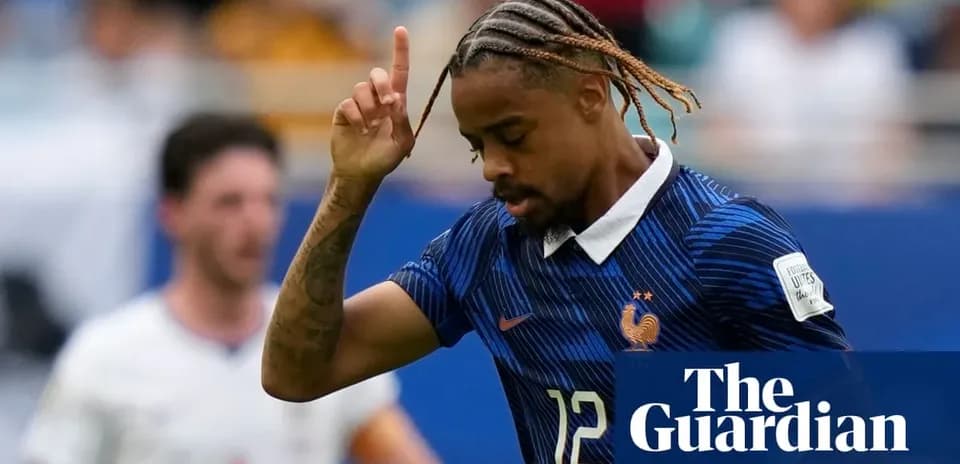 Jugador de Francia celebrando en el partido