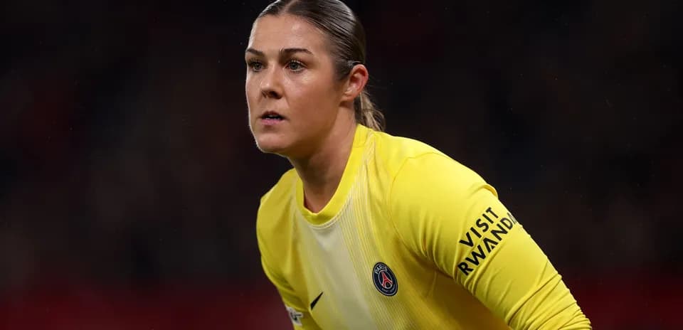 Portera de PSG en acción durante un partido
