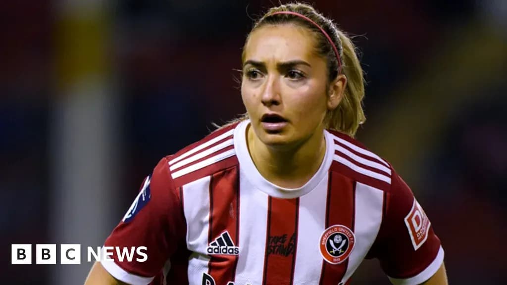 Jugadora de Sheffield United en acción durante el partido